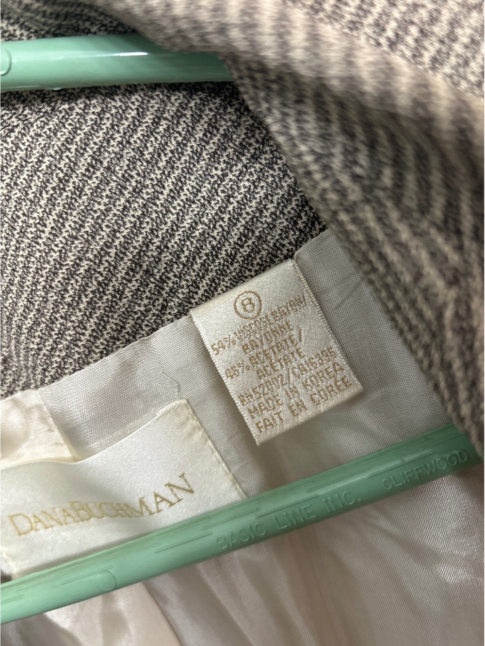 Dana Buchman Women's Beige Herringbone Blazer Size 8 - Picture 4 of 6